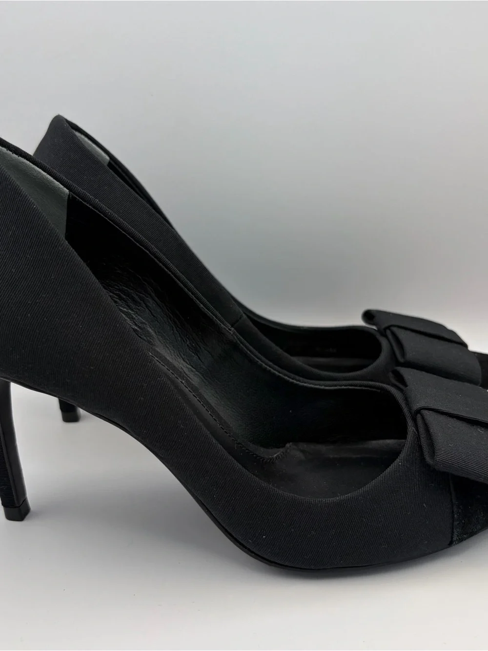 Tory Burch Aria Black Bow Pointed-Toe Suede Pumps sz 6.5